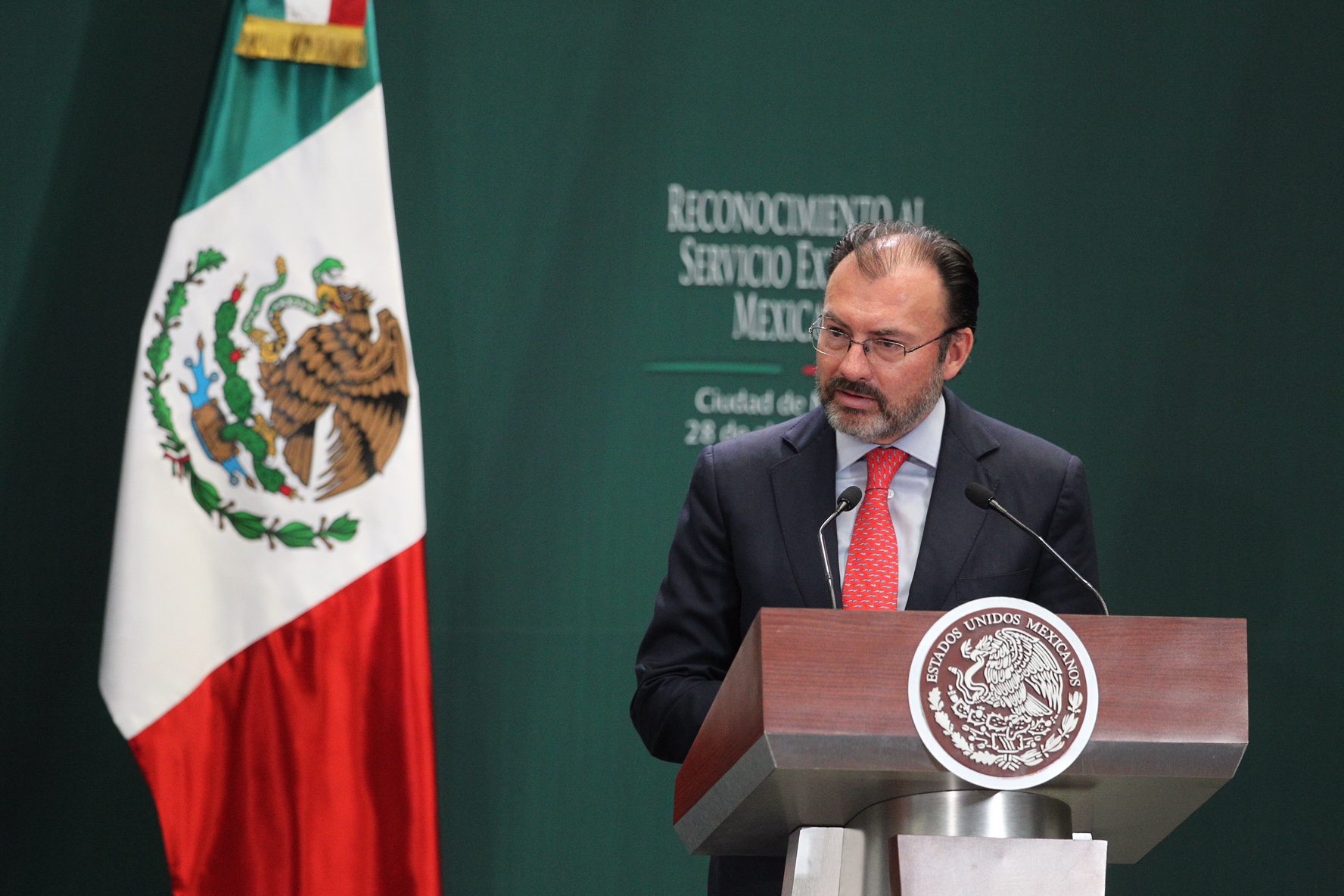 /cms/uploads/image/file/274580/FOTO_3_Anuncia_el_Presidente_Pe_a_Nieto_ascensos_a_embajadores_de_30_diplom_ticos_de_carrera.JPG