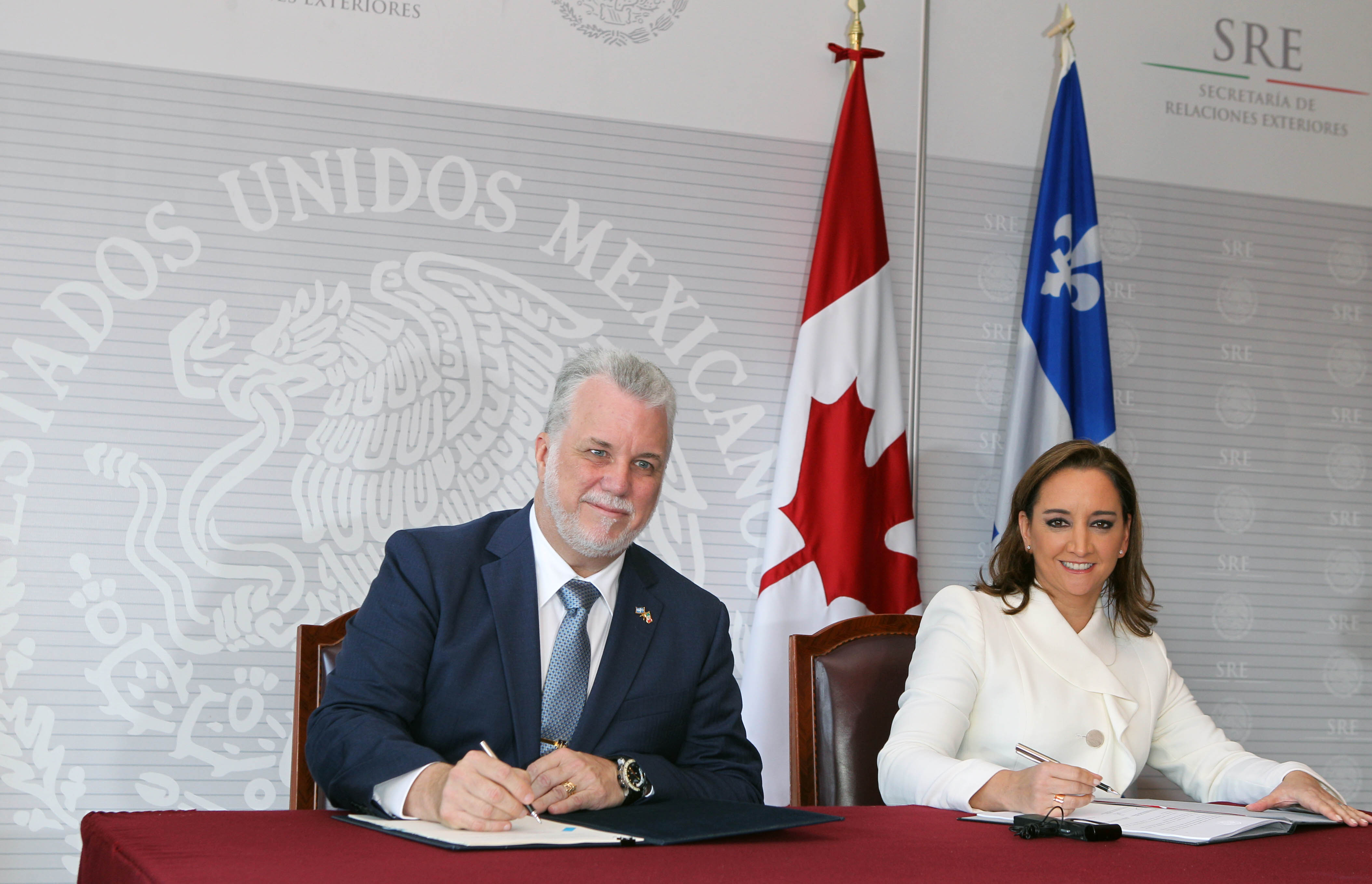 FOTO 4 Canciller Claudia Ruiz Massieu con el Primer Ministro de la Provincia de Quebec  Philippe Couillard  2 .jpg
