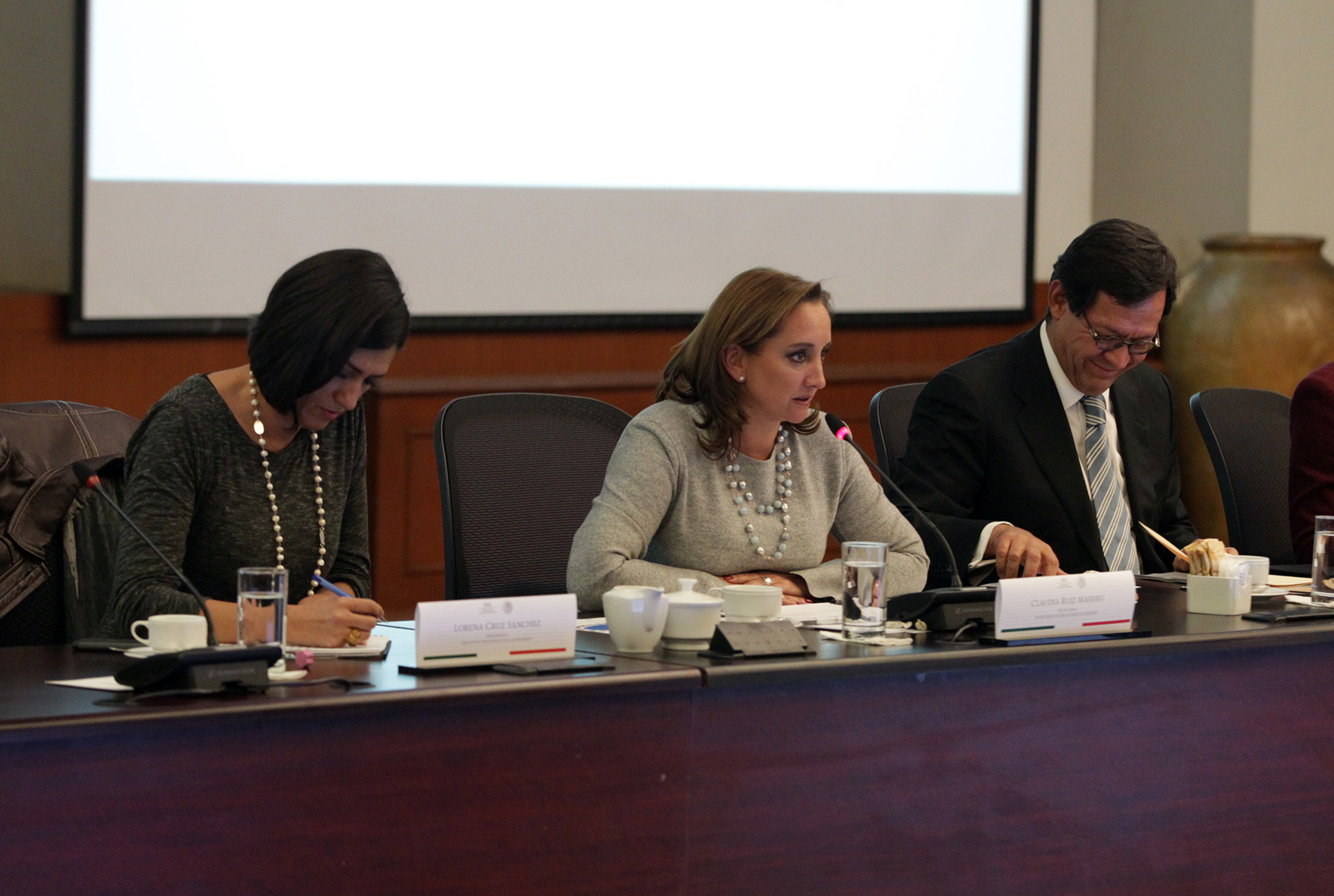 FOTO 1 Canciller Claudia Ruiz Massieu en la Reuni n de Coordinaci n Intersecretarial para Atenci n de Obligaciones en Materia de G nerojpg