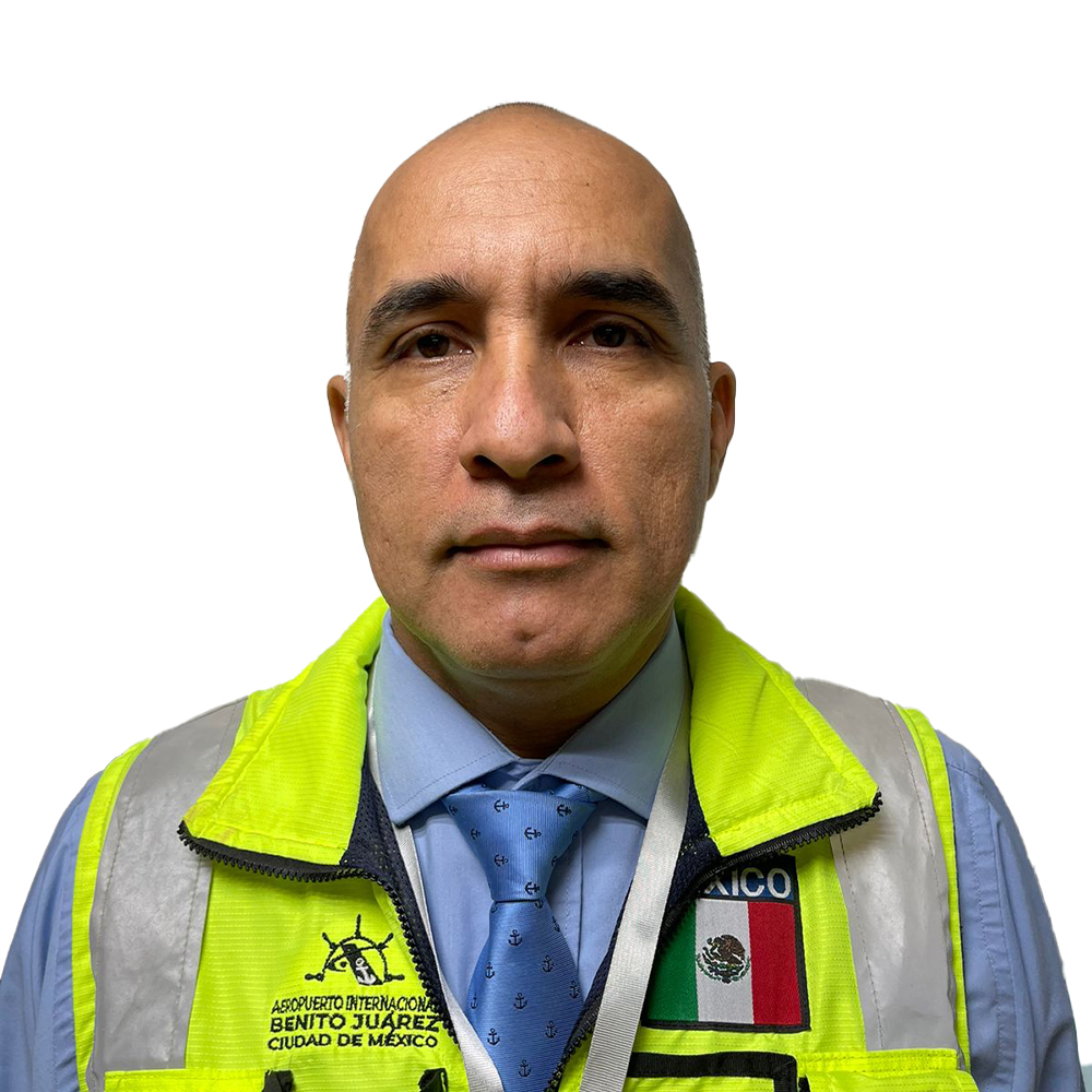 Capitán de Fragata CG. PH. DEM. Raúl Enrique Aguilar López
Encargado de la Subdirección de Terminal y de Supervisión de Transportación Terrestre 
