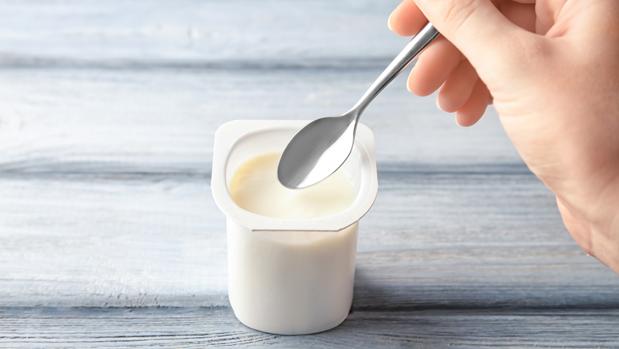 La Secretaría de Economía ordena la suspensión inmediata de la comercialización de diversos productos denominados como “queso” y “yogurt natural” que no cumplen con NOMs
