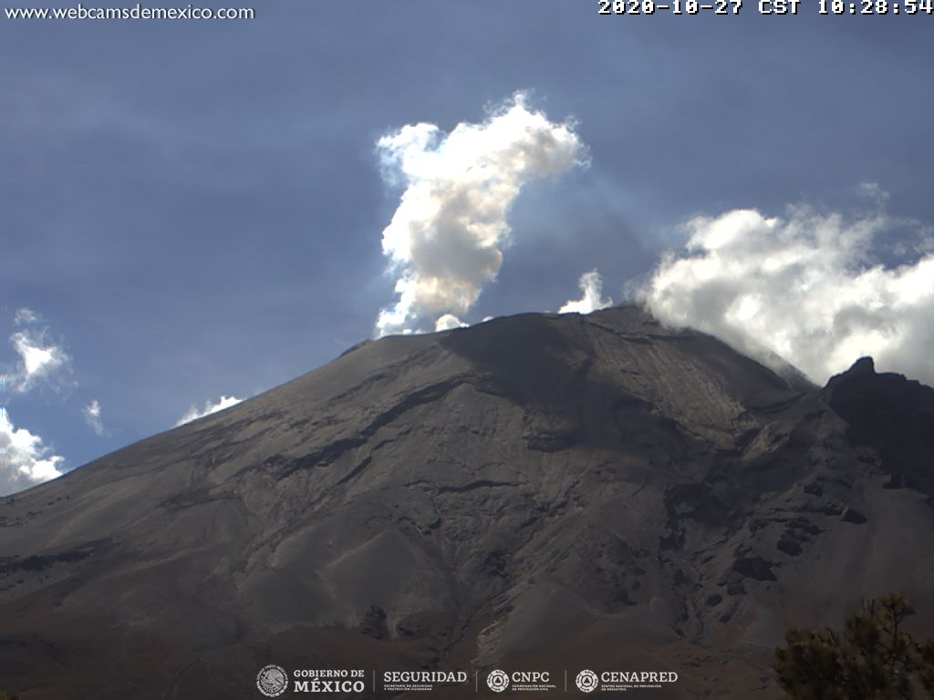 En las últimas 24 horas, mediante los sistemas de monitoreo del volcán Popocatépetl se identificaron 423 exhalaciones 