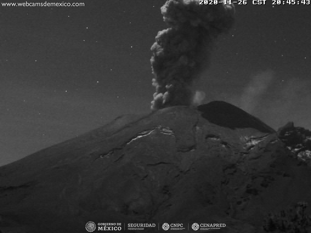 En las últimas 24 horas, mediante los sistemas de monitoreo del volcán Popocatépetl se identificaron 221 exhalaciones y 86 minutos de tremor. 