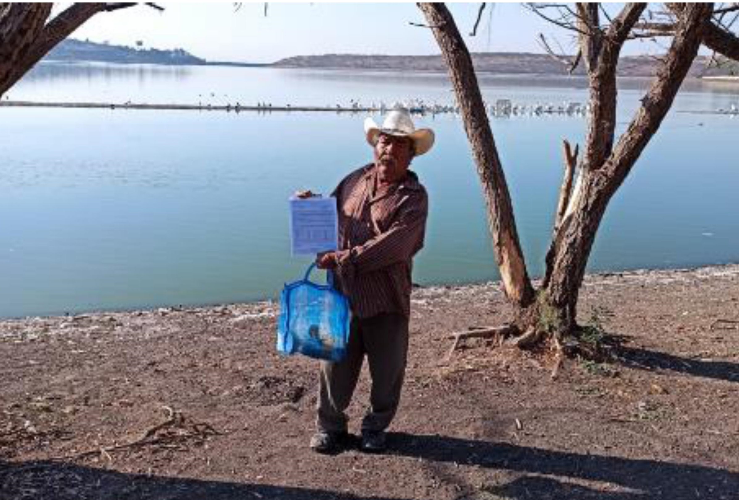 Pescadores de Querétaro para pesquería comercial en agua dulce reciben su permiso
