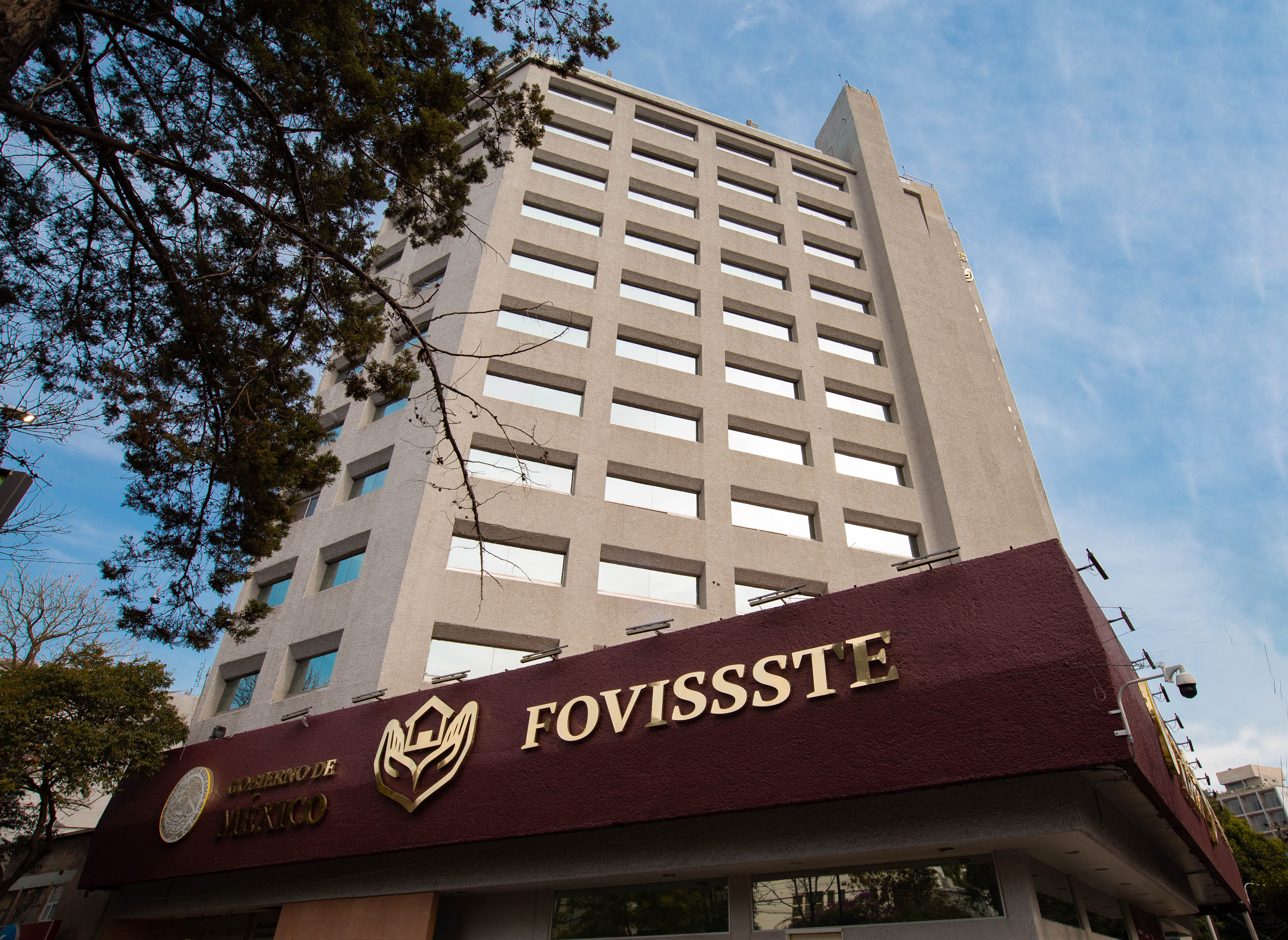 Este 22 de marzo el Fondo de la Vivienda del ISSSTE (FOVISSSTE) abrió el periodo de inscripción para que los derechohabientes accedan al esquema crediticio “Tu Casa te Espera”