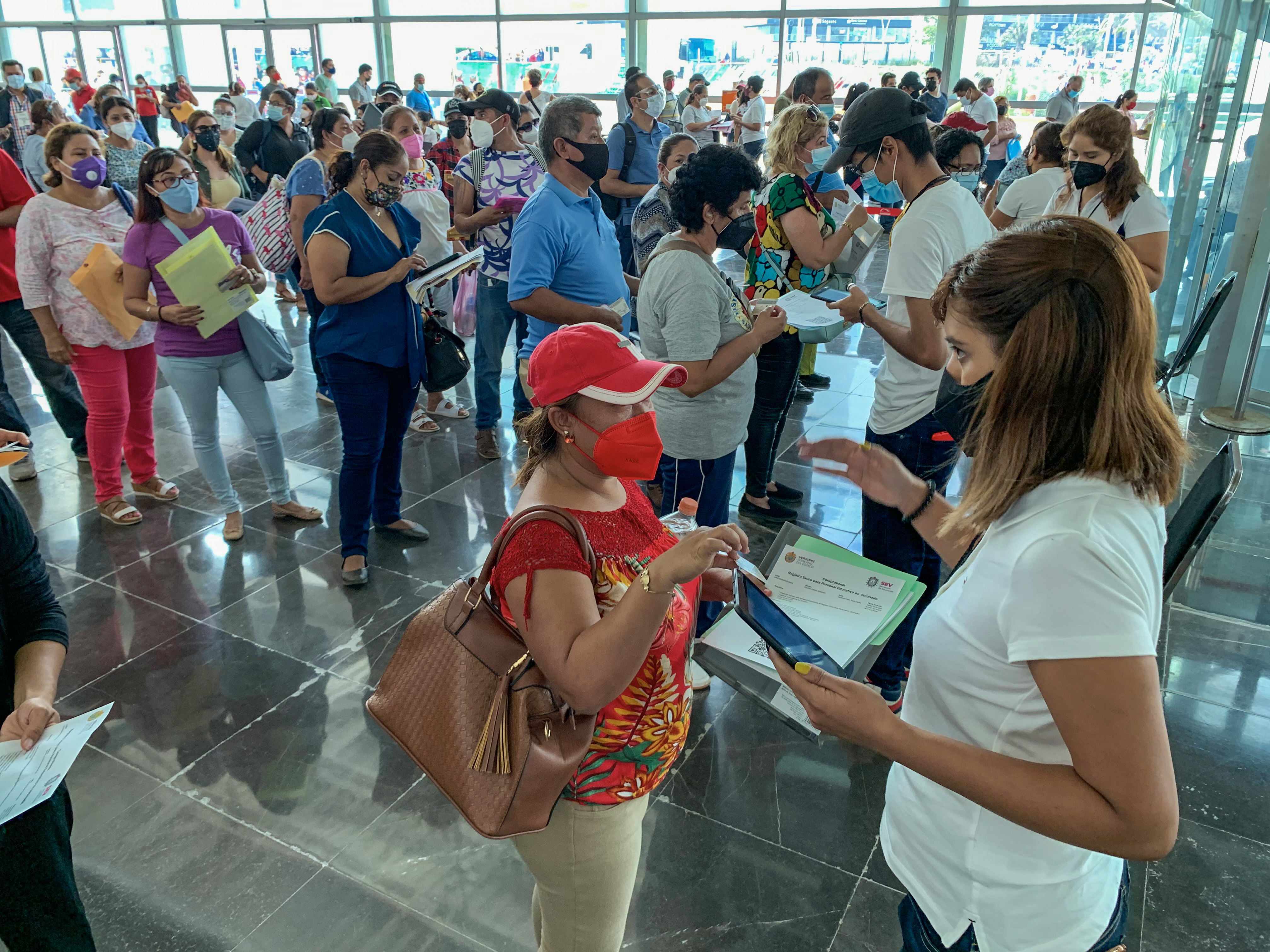 Avanza Gobierno de México en vacunación a personal educativo de Chiapas, Coahuila, Nayarit, Tamaulipas y Veracruz.