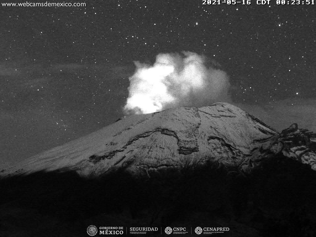 En las últimas 24 horas, mediante los sistemas de monitoreo del volcán Popocatépetl se identificaron 87 exhalaciones y 104 minutos de tremor de baja amplitud, acompañados de gases volcánicos y ligeras cantidades de ceniza.