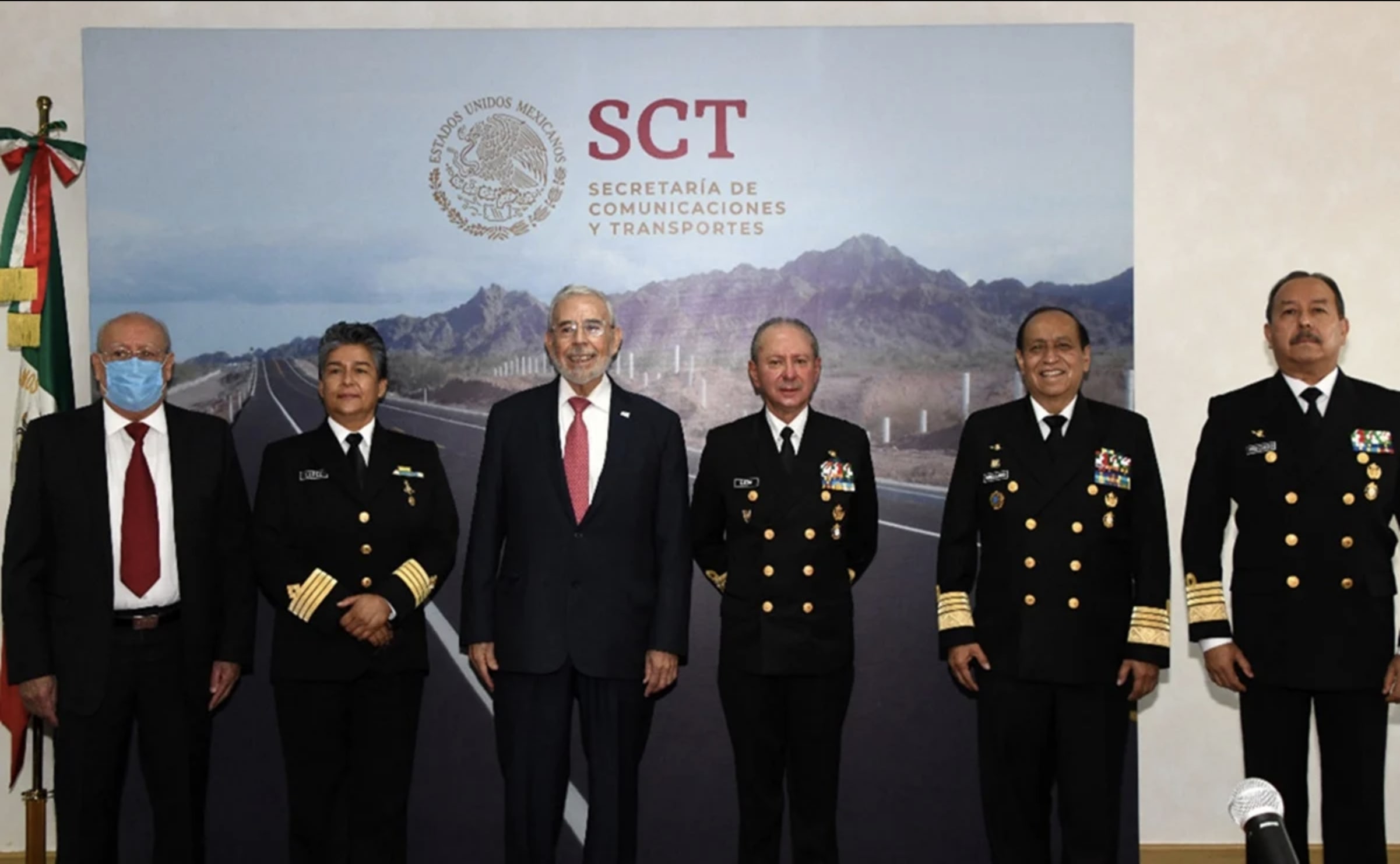 Traspaso de la Coordinación General de Puertos y Marina Mercante a SEMAR