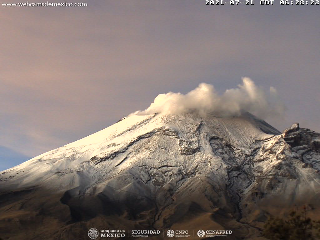 En las últimas 24 horas, mediante los sistemas de monitoreo del volcán Popocatépetl se identificaron 76 exhalaciones.