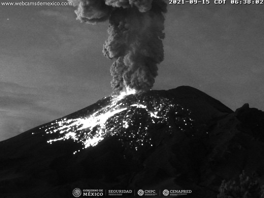 En las últimas 24 horas, a través de los sistemas de monitoreo del volcán Popocatépetl se identificaron 89 exhalaciones. 