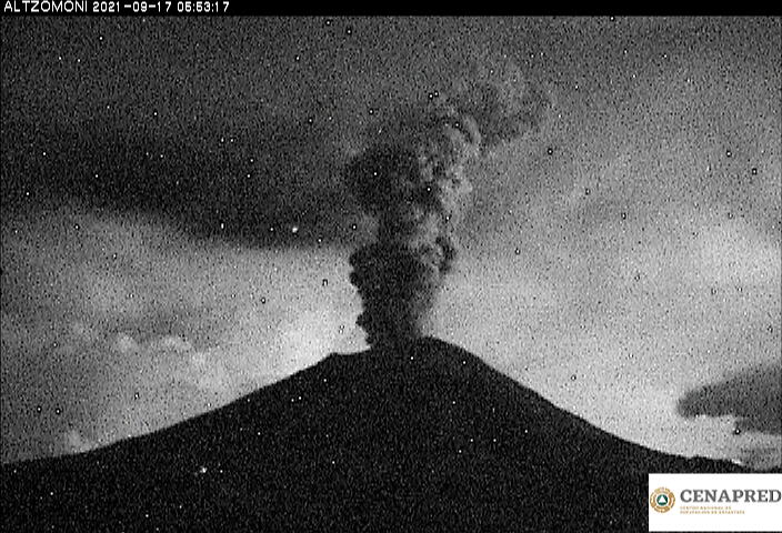 En las últimas 24 horas, mediante los sistemas de monitoreo del volcán Popocatépetl se identificaron 95 exhalaciones