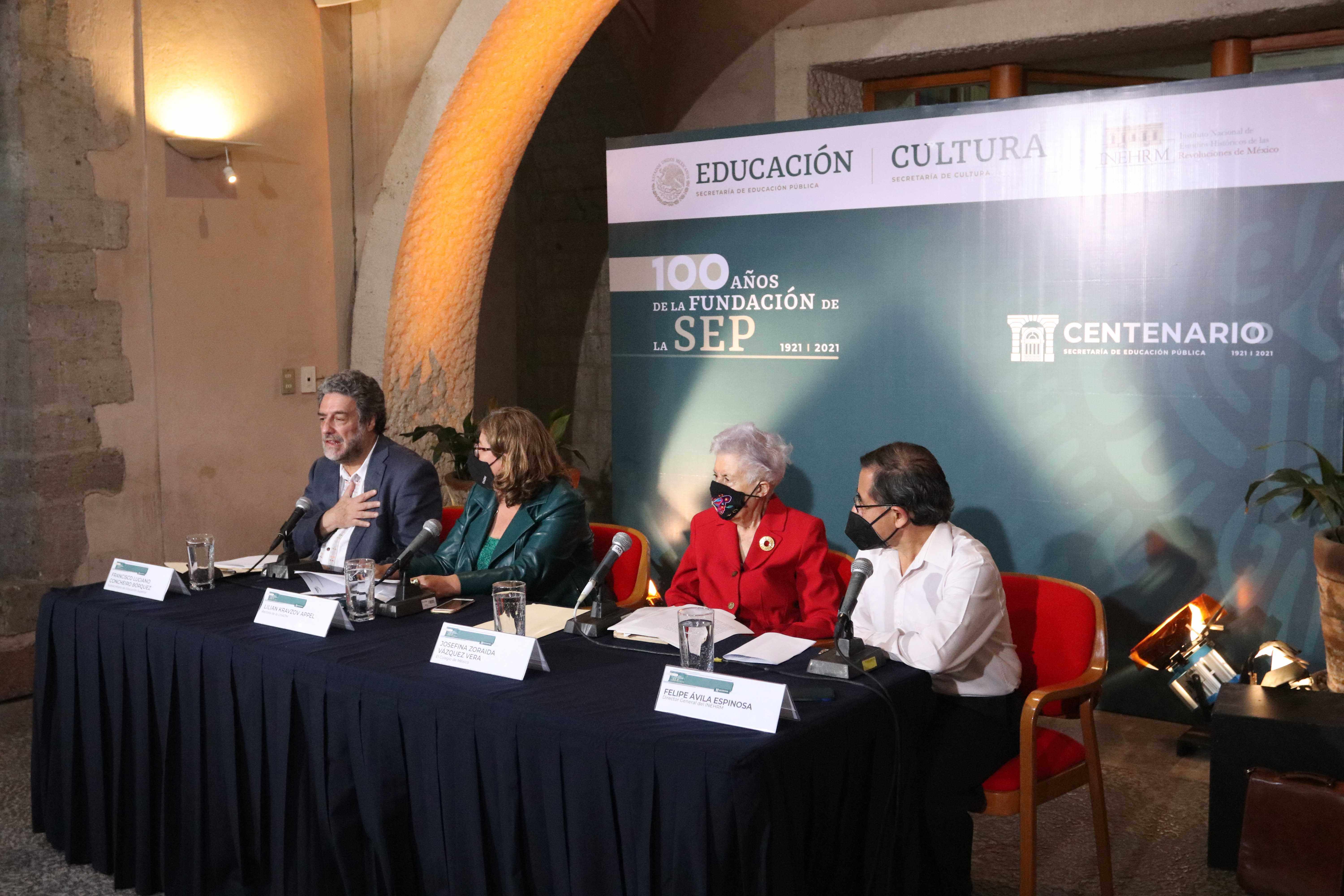Boletín No. 216 Se trabaja en transformar la vida pública de México a través de la educación: SEP