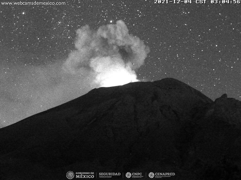 En las últimas 24 horas, mediante los sistemas de monitoreo del volcán Popocatépetl se identificaron 34 exhalaciones