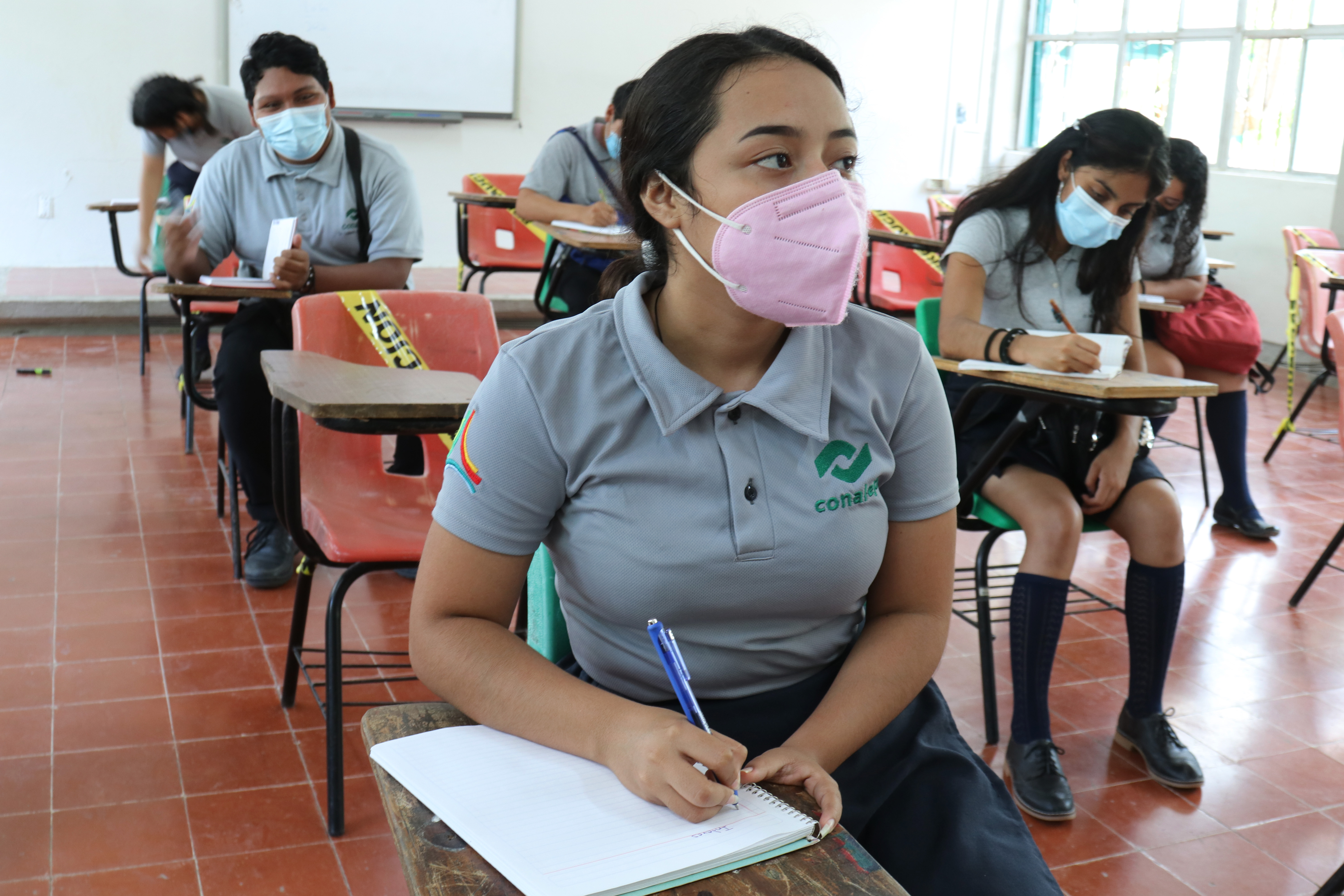 Las y los alumnos del Servicio Nacional de Bachillerato Prepa en Línea-SEP reiniciaron actividades desde el pasado 18 de abril