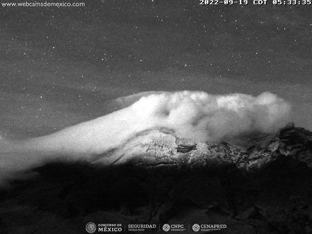 En las últimas 24 horas, mediante los sistemas de monitoreo del volcán Popocatépetl, se detectaron 42 exhalaciones, 86 minutos de tremor y un sismo volcanótectónico.