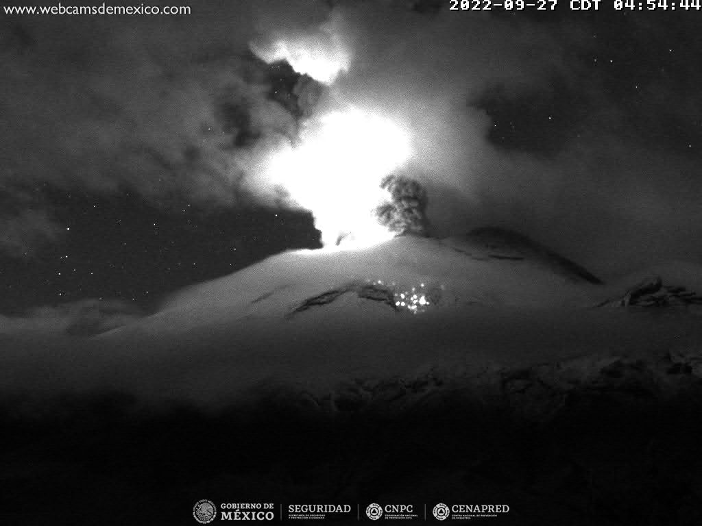 En las últimas 24 horas, mediante los sistemas de monitoreo del volcán Popocatépetl, se detectaron 87 exhalaciones, dos explosiones menores y 273 minutos de tremor.