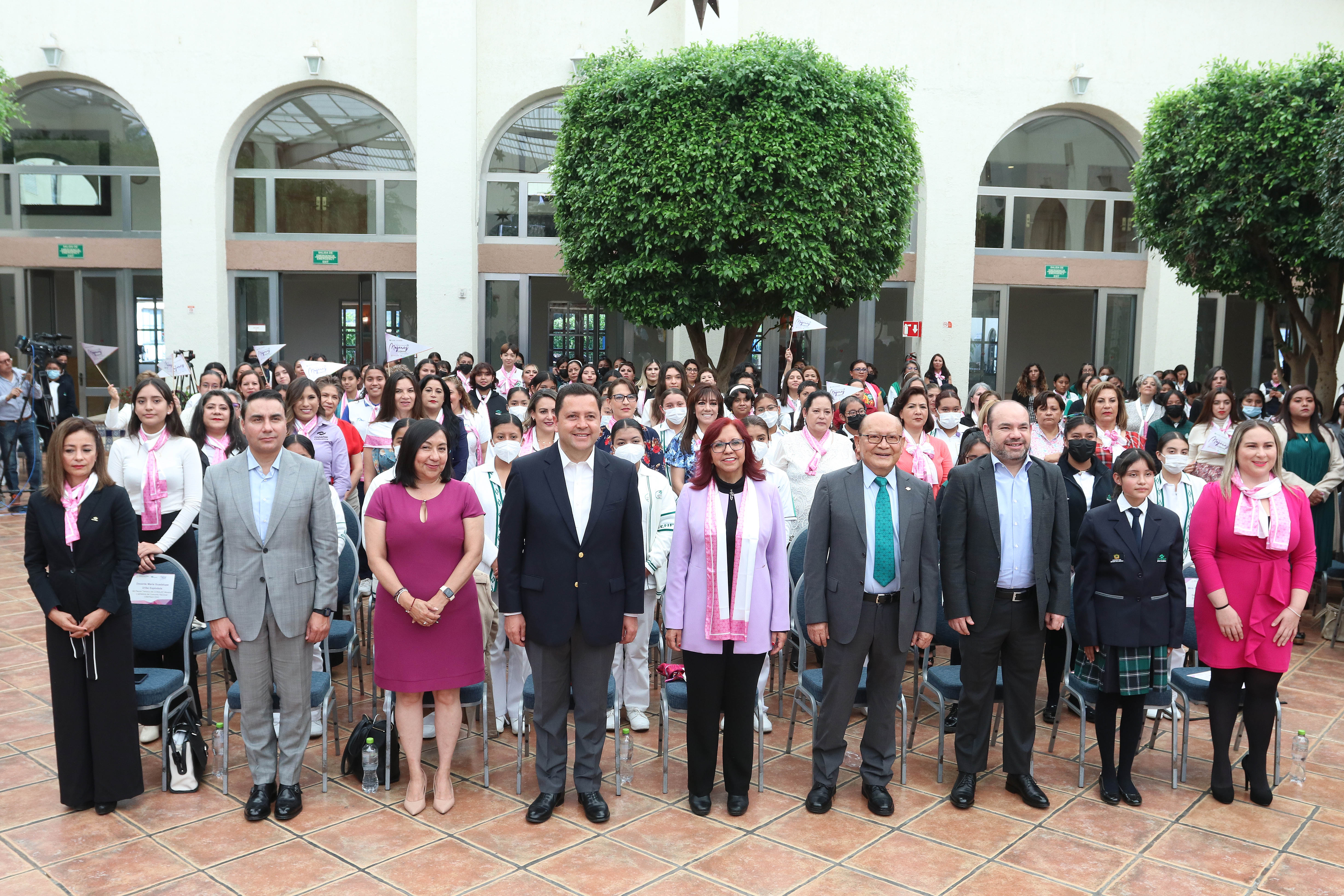 Inaugura la titular de la SEP la Cumbre Nacional de Mujeres Líderes Conalep, en Ixtapan de la Sal, Estado de México