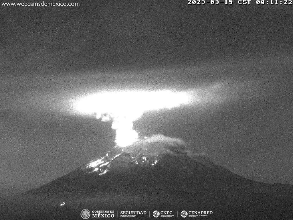 En las últimas 24 horas, mediante los sistemas de monitoreo del volcán Popocatépetl, se detectaron 131 exhalaciones.