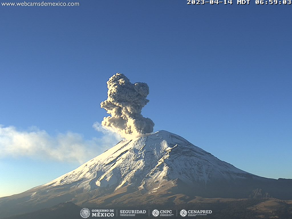 Durante las últimas 24 horas, mediante los sistemas de monitoreo del volcán Popocatépetl, se detectaron 179 exhalaciones acompañadas de vapor de agua, gases volcánicos y ceniza. Así mismo durante este periodo se registraron cinco explosiones.