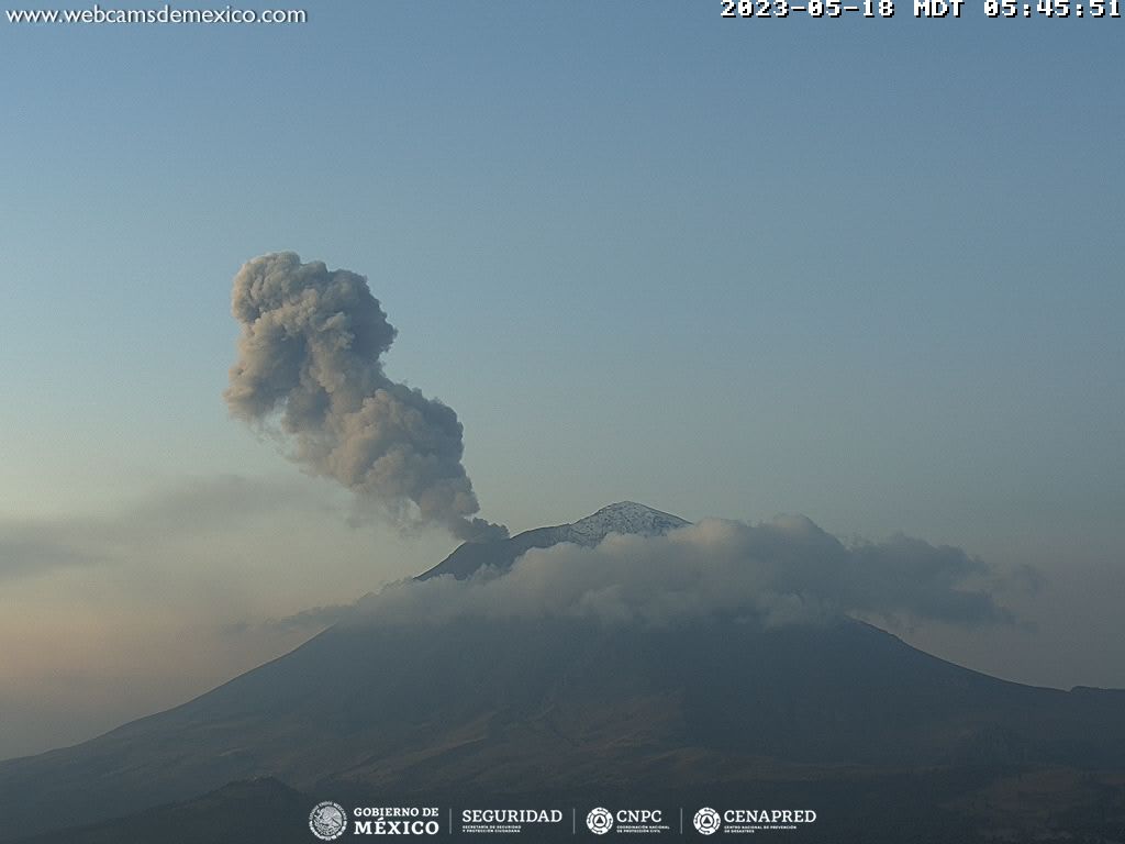 En las últimas 24 horas, mediante los sistemas de monitoreo del volcán Popocatépetl, se detectaron 154 exhalaciones acompañadas de vapor de agua, gases volcánicos y ceniza. 