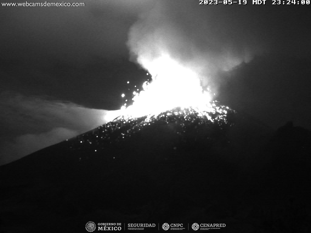 En las últimas 24 horas, mediante los sistemas de monitoreo del volcán Popocatépetl, se detectaron 94 exhalaciones acompañadas de vapor de agua, gases volcánicos y ceniza.