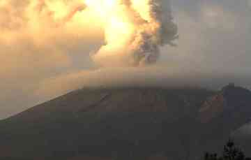 En las últimas 24 horas, mediante los sistemas de monitoreo del volcán Popocatépetl, se detectaron 8 exhalaciones y 1417 minutos de tremor. 