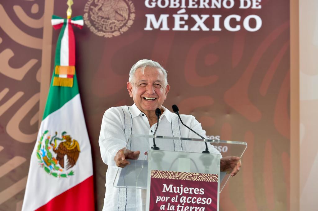 residente Andrés Manuel López Obrador desde Othón P. Blanco, Quintana Roo