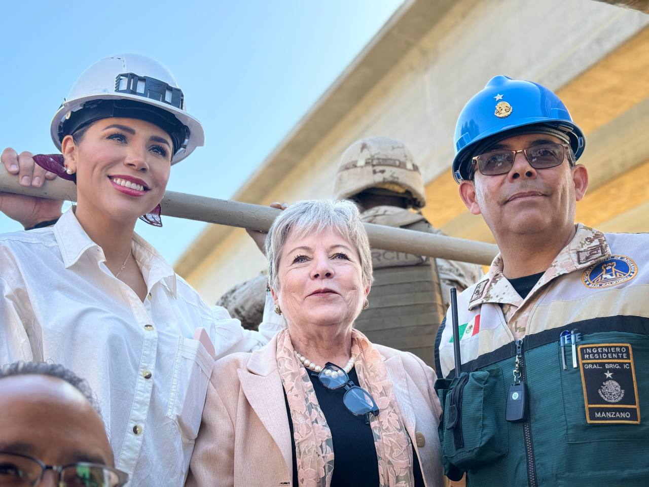 Canciller realiza visita a proyectos clave de infraestructura fronteriza en la región de la CaliBaja