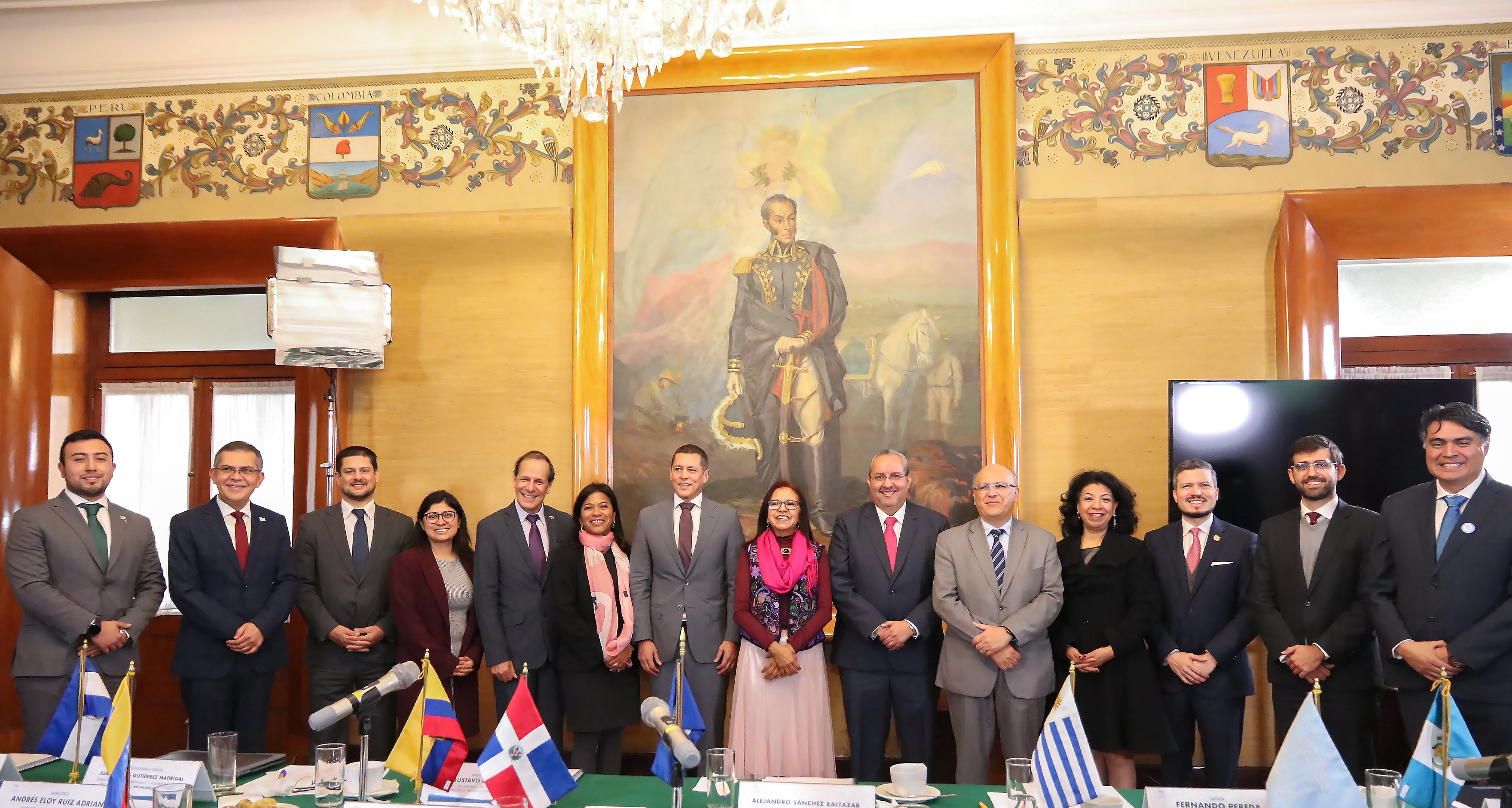 •	Encabeza secretaria de Educación Pública, Leticia Ramírez Amaya, sesión extraordinaria del Consejo de Administración del Crefal, instancia que ratificó la designación