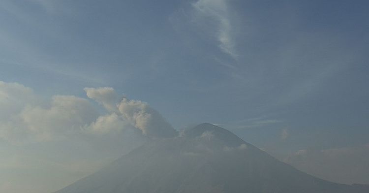 En las últimas 24 horas, mediante los sistemas de monitoreo del volcán Popocatépetl, se detectaron 86 exhalaciones