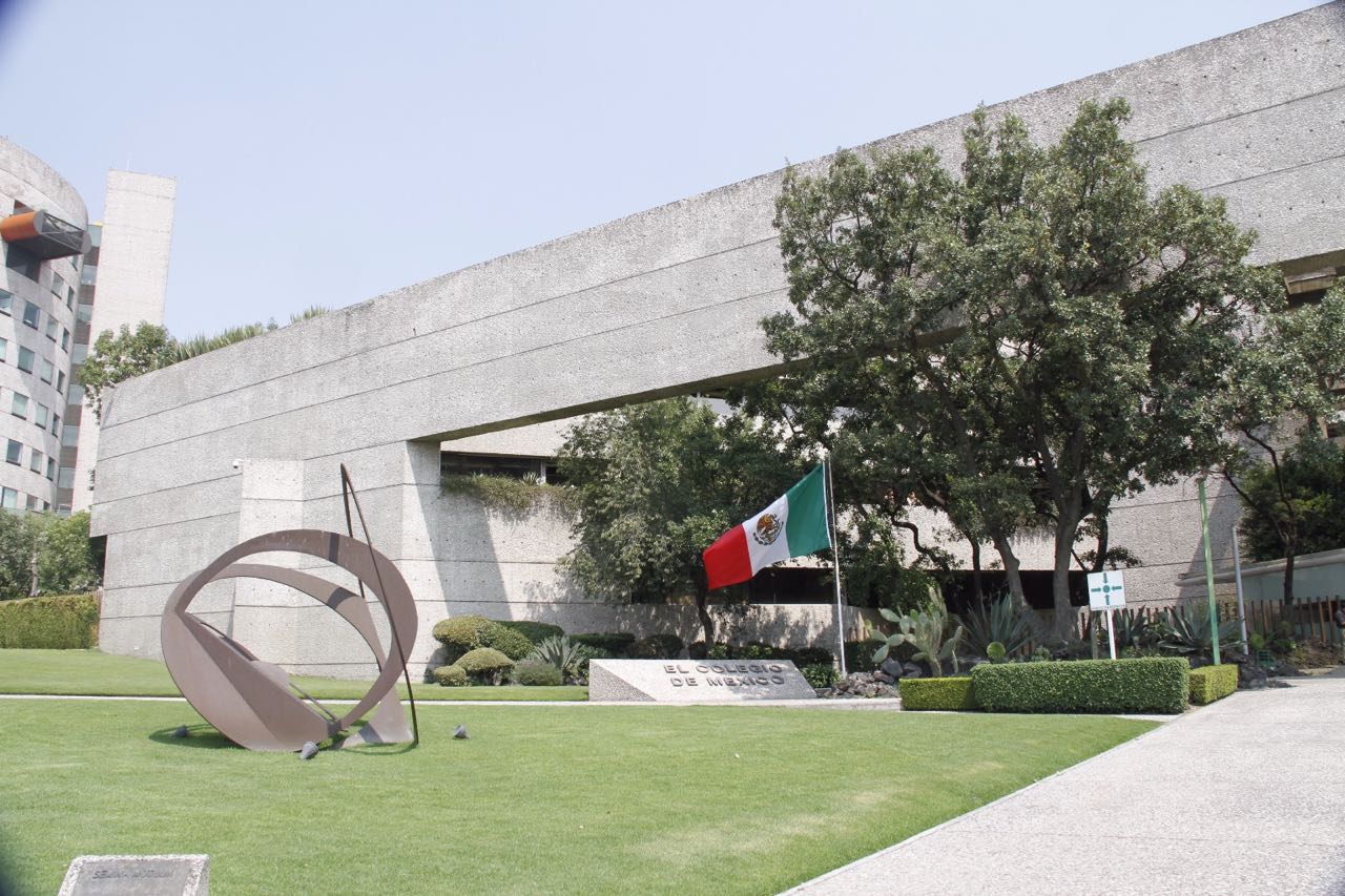 Actualmente es la biblioteca de ciencias sociales más importante de América Latina y la segunda con el mayor número de títulos después de la Biblioteca Nacional de México