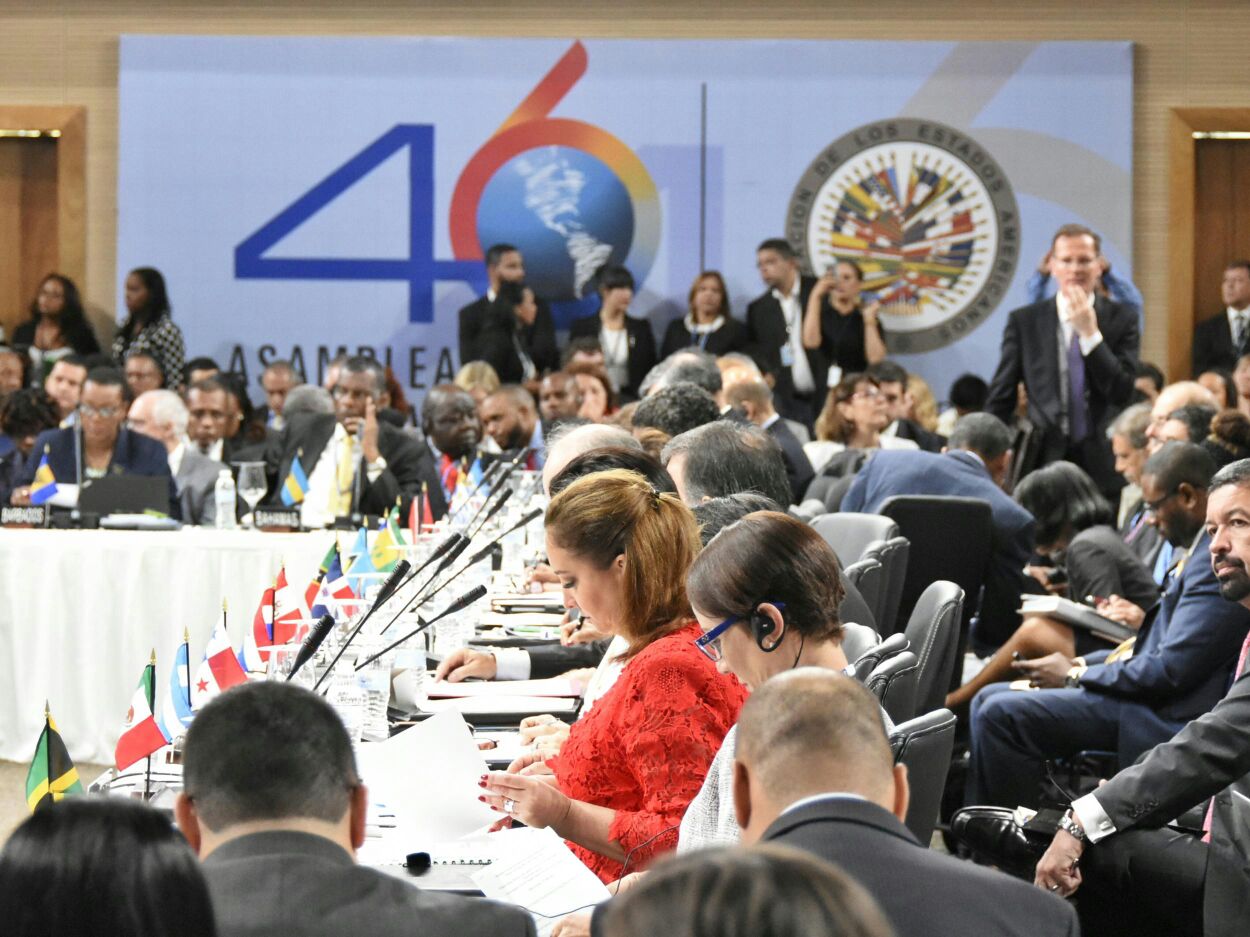 Interior de la Sesión Plenaria de la 46 Asamblea General de la Organización de los Estados Americanos (OEA) 2016.