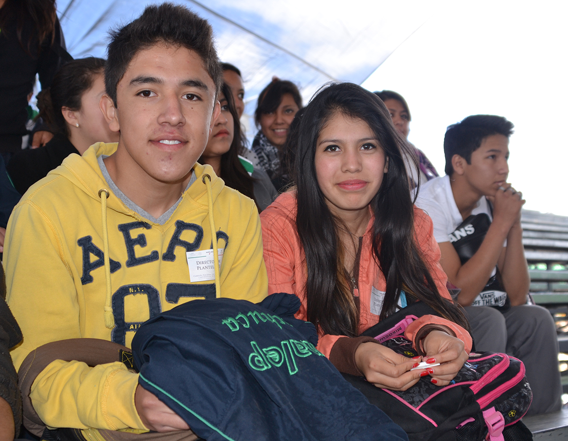 IME e INEA brindan apoyo a #jóvenes en las plazas comunitarias.