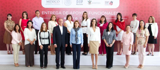 Entrega de apoyos funcionales a población vulnerable del estado de Querétaro.