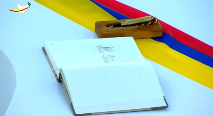 Firma del Acuerdo de Paz entre el Gobierno de Colombia y las FARC