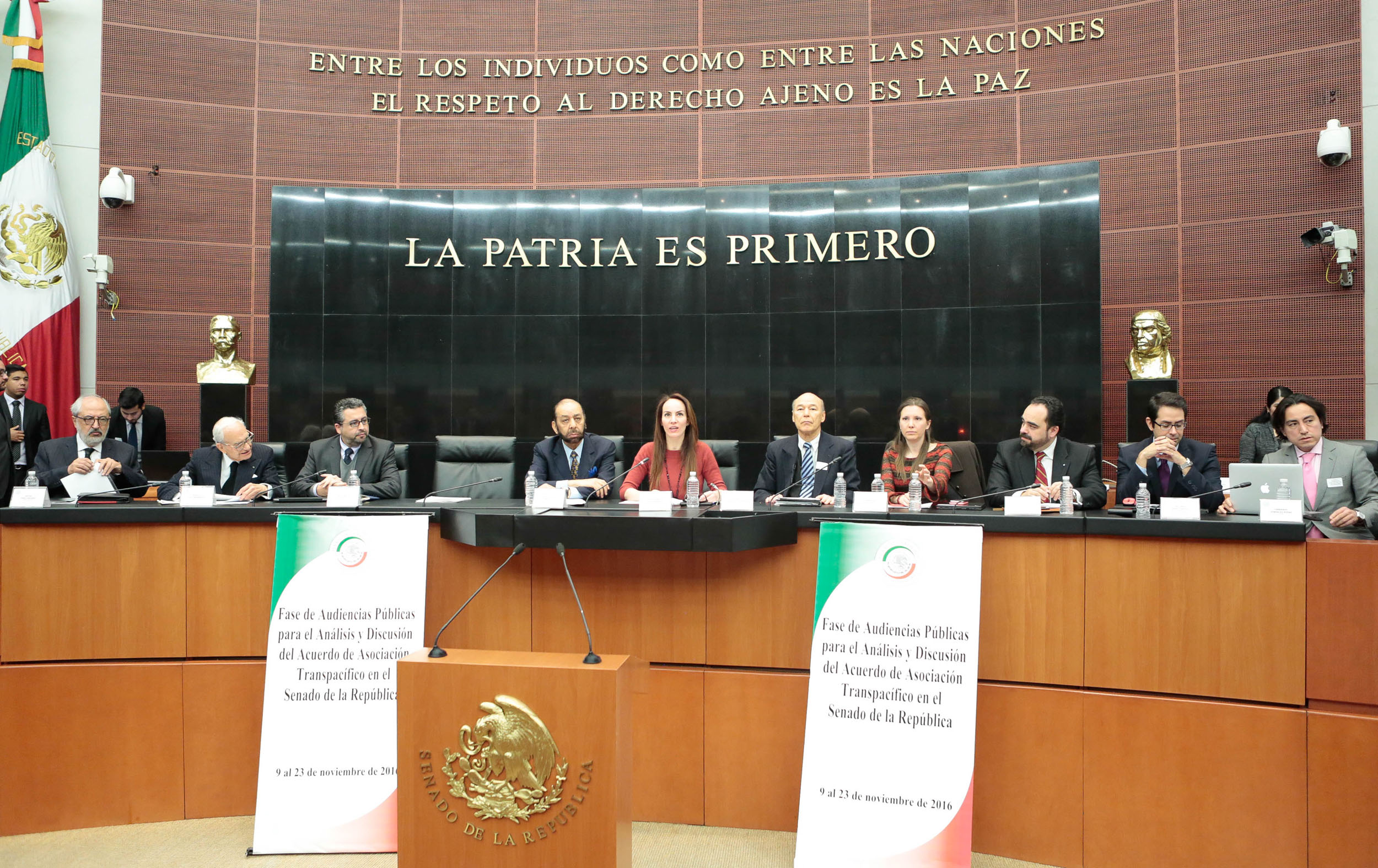 Los senadores del PRI escuchamos con el mayor interés las diversas opiniones sobre los alcances del TPP: senador Emilio Gamboa Patrón