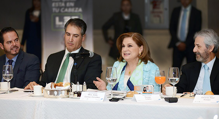 Mtra. Arely Gómez presente en la XLIII Reunión de Patronato y Comité Directivo del Consejo de la Comunicación 