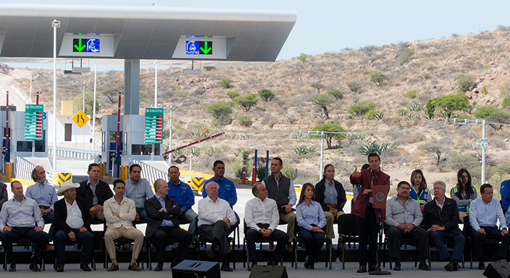 Alfredo Vara, Director General de Banobras, estuvo presente en la inauguración del Libramiento Poniente de San Luis Potosí 