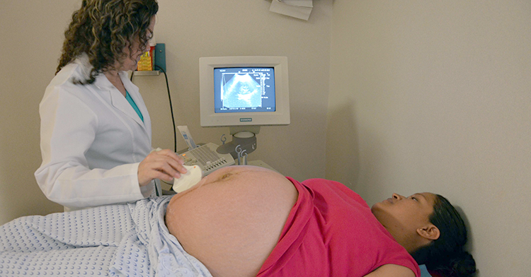 Atender a tiempo cualquier síntoma adverso evita riesgos a la salud de mujeres  embarazadas, Secretaría de Salud, Gobierno