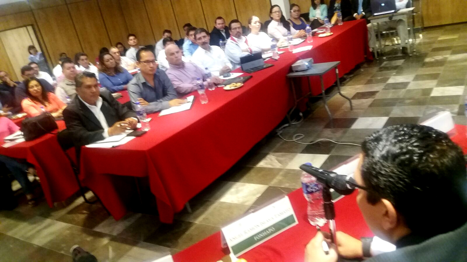 Reunión de representantes de FONHAPO en las Delegaciones de SEDATU.