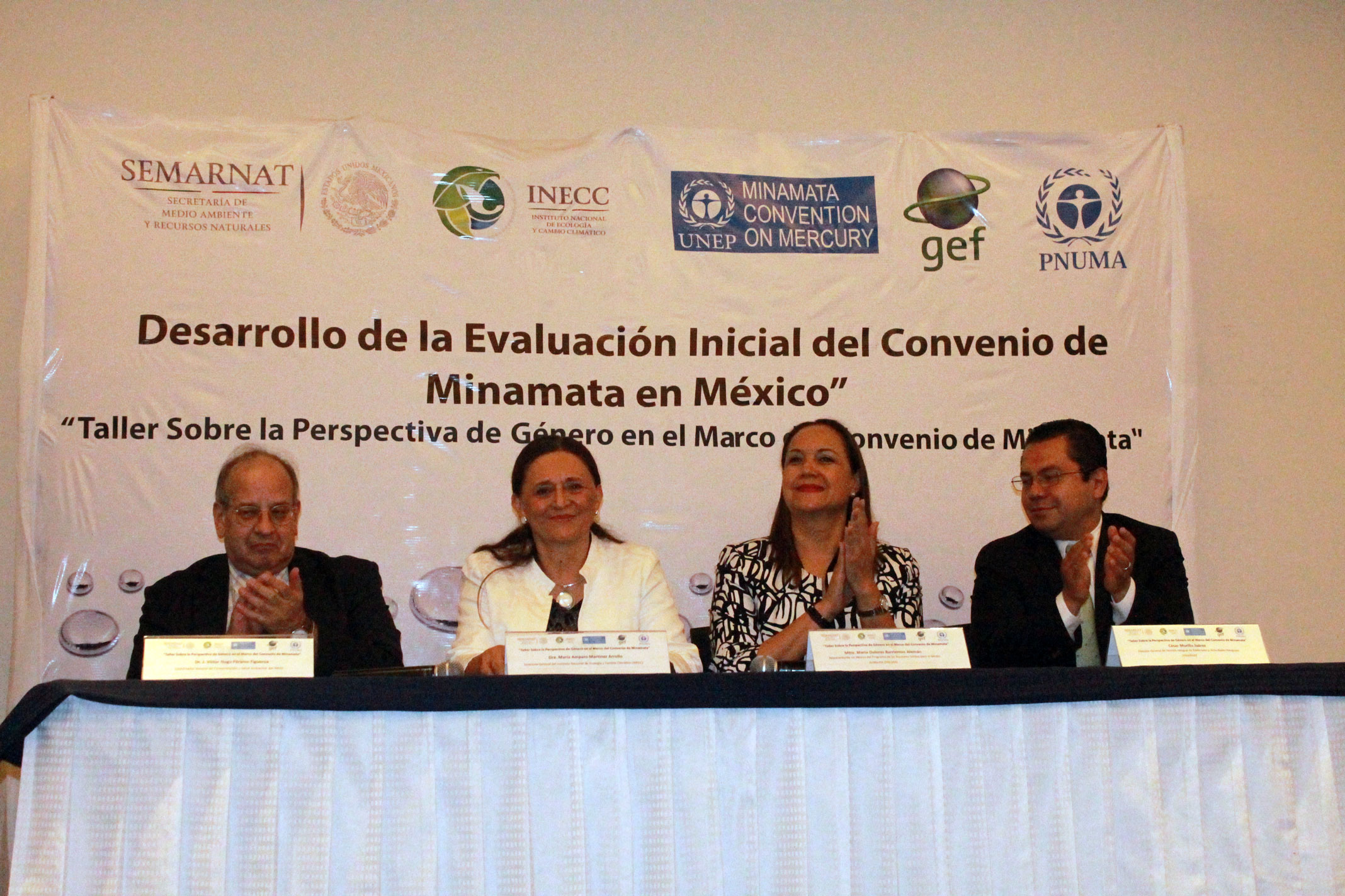 Dra. Amparo Martínez - INECC, Dr. Víctor Hugo Páramo - INECC, Mtra. Dolores Barrientos - UNEP