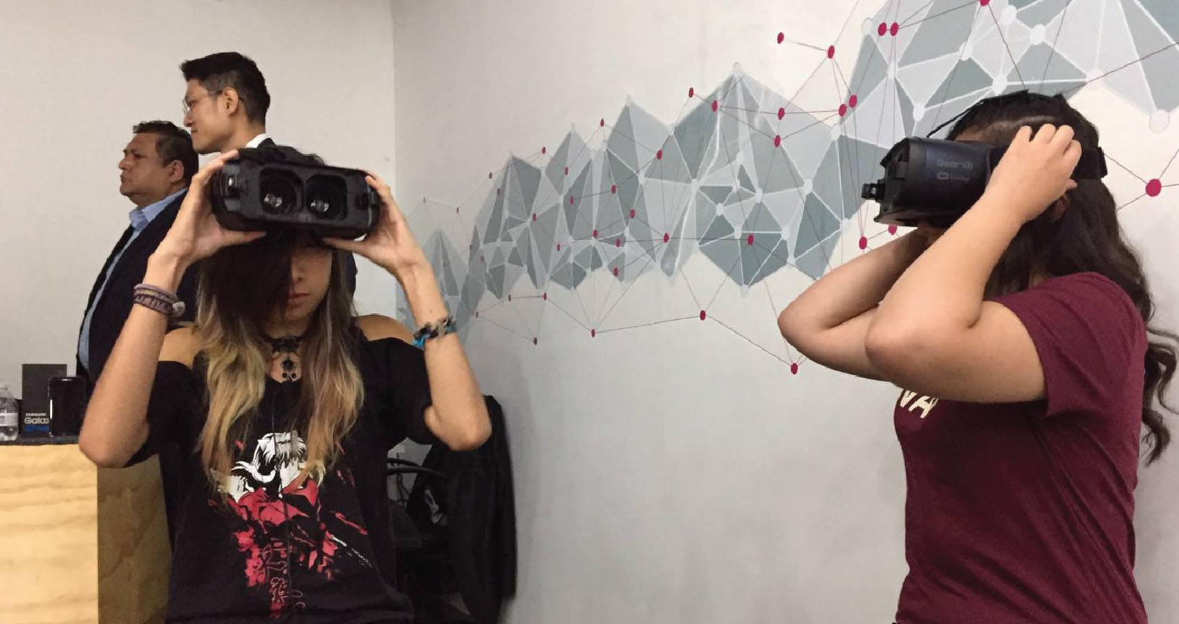Firman SCT y Samsung convenio de colaboración para impartir cursos de realidad virtual en Puntos México Conectado