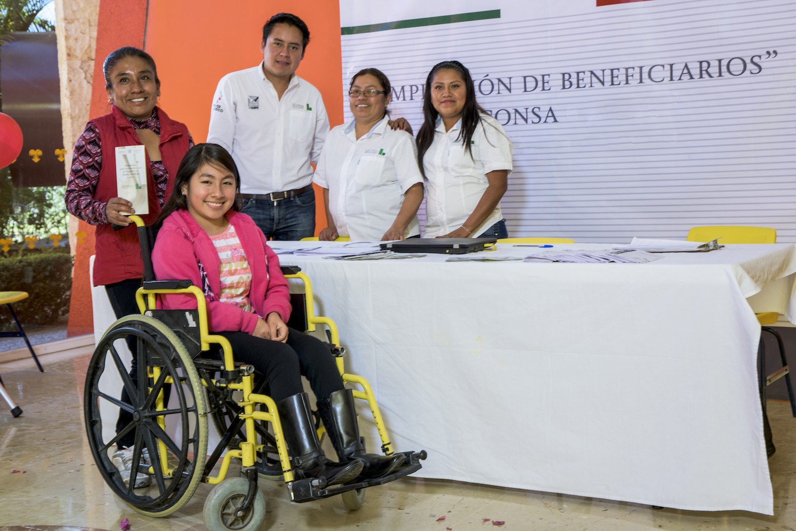 Liconsa atiende a más de 218 mil 500 personas con discapacidad y enfermedades crónicas
