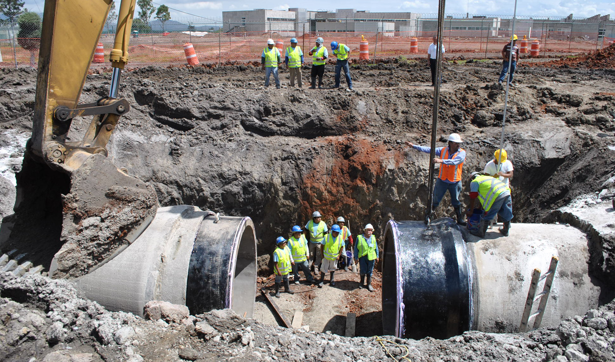 La CONAGUA desarrolla proyectos de rehabilitación de drenaje, plantas de tratamiento, acueductos y sistemas de alcantarillado.