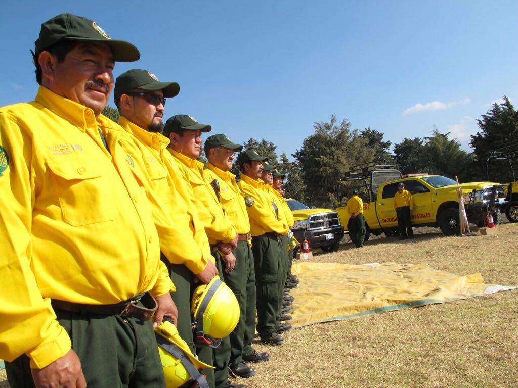 Para la atención de incidentes México cuenta con el Centro Nacional de Control de Incendios Forestales (CENCIF), seis centros regionales y 32 estatales.
