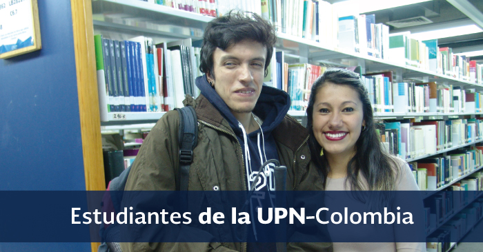 Jhonatán Echeverría Toro y Geraldine Lisset Hernández Pulido en la Biblioteca GTQ de la UPN Ajusco