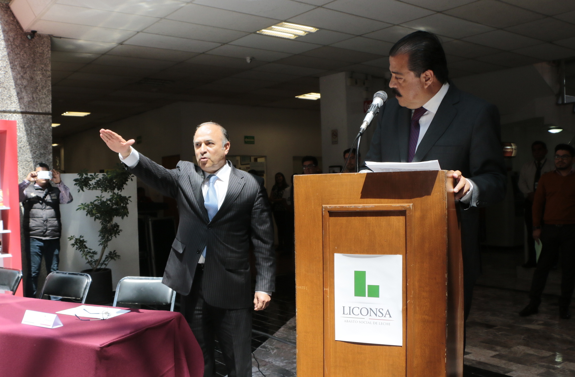 Abelardo Manzo González, nuevo Director General de Liconsa