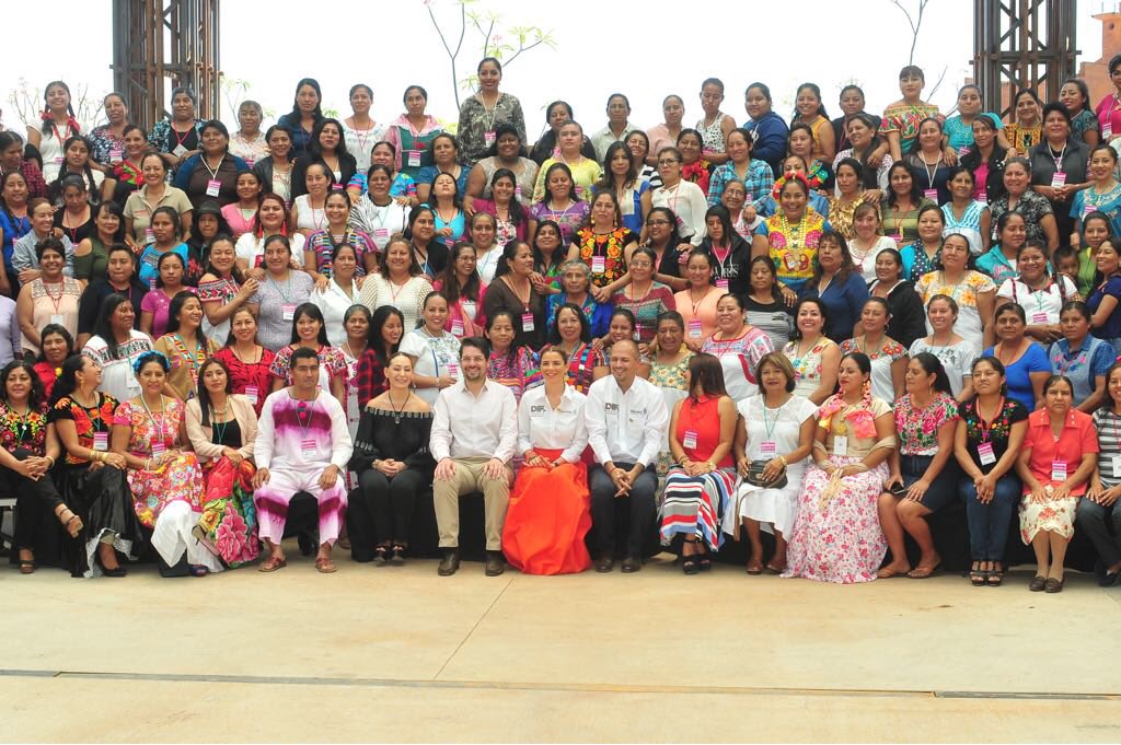 Encuentro Estatal de Alimentación organizado por el Sistema Estatal DIF Oaxaca.