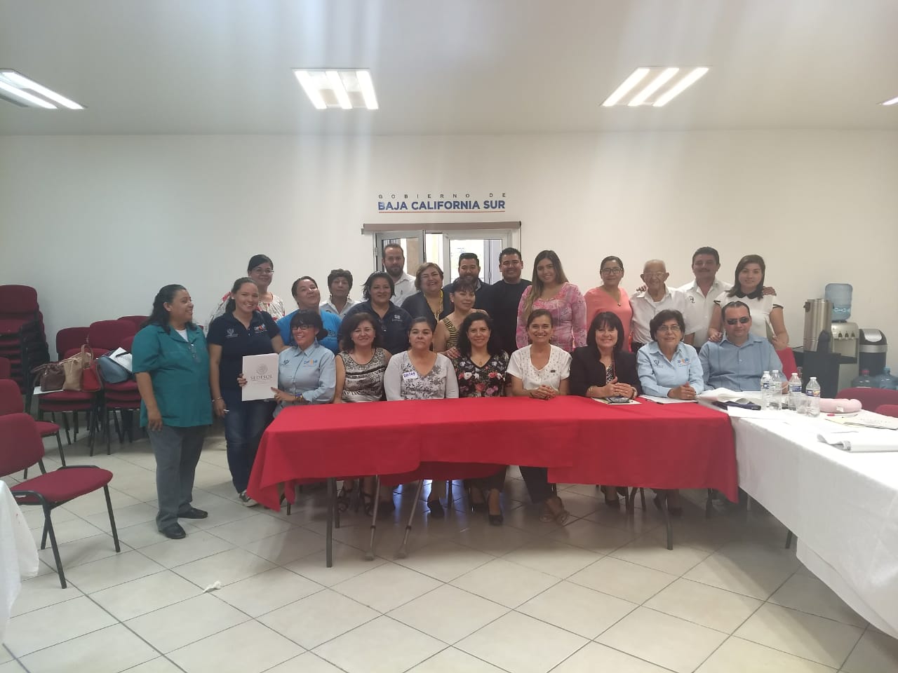 Formación de Promotores Voluntarios de Derechos Humanos de las Personas Adultas Mayores, curso impartido en Baja California Sur, por Consuelo Arriaga Vilchis, psicóloga del Inapam. 