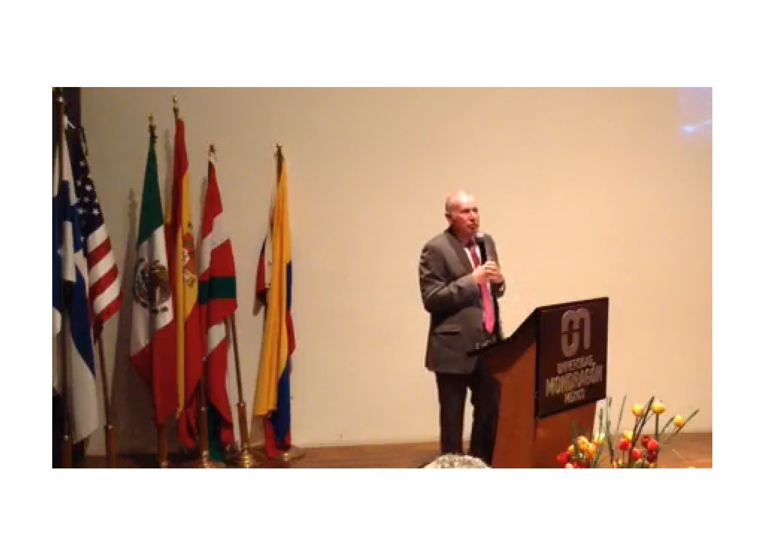 En uso de la palabra durante la inauguración, el Director general de AEM, Dr. Javier Mendieta Jiménez.